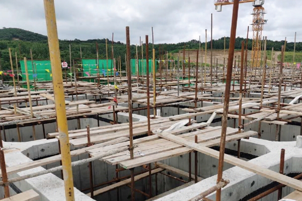 歐西建材為您分享PVC防水卷材滿粘法施工工藝！